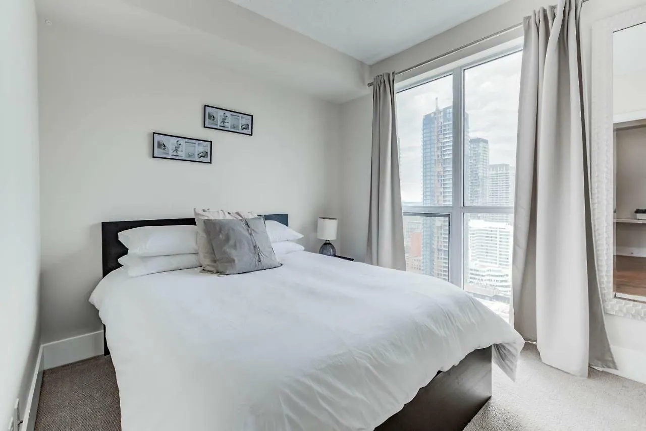 Noel Suites Toronto Canada